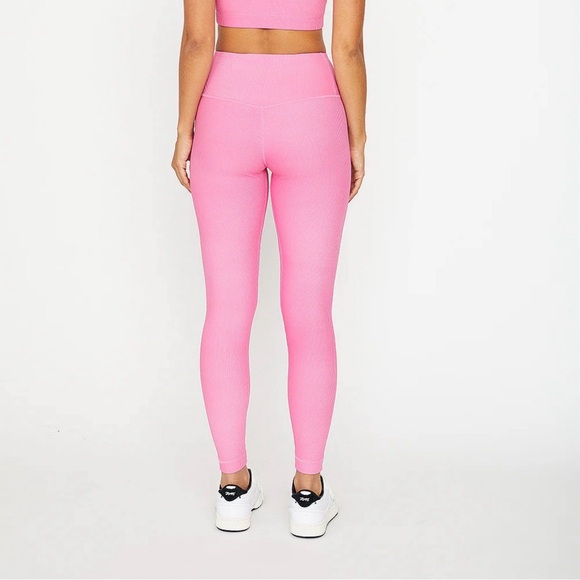 Cream Yoga Pink Leggings - Picture 2 of 7